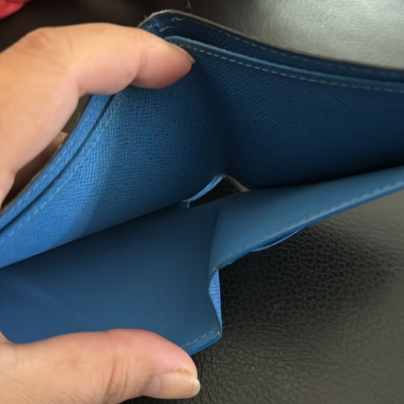 Louis Vuitton wallet - Picture 10 of 10